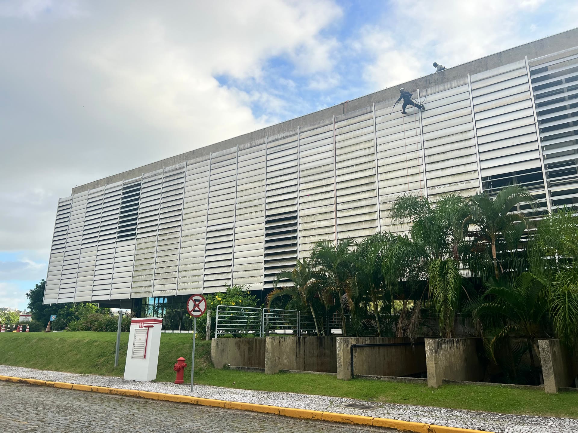 Instalação de Lã de Rocha em Caldeira
